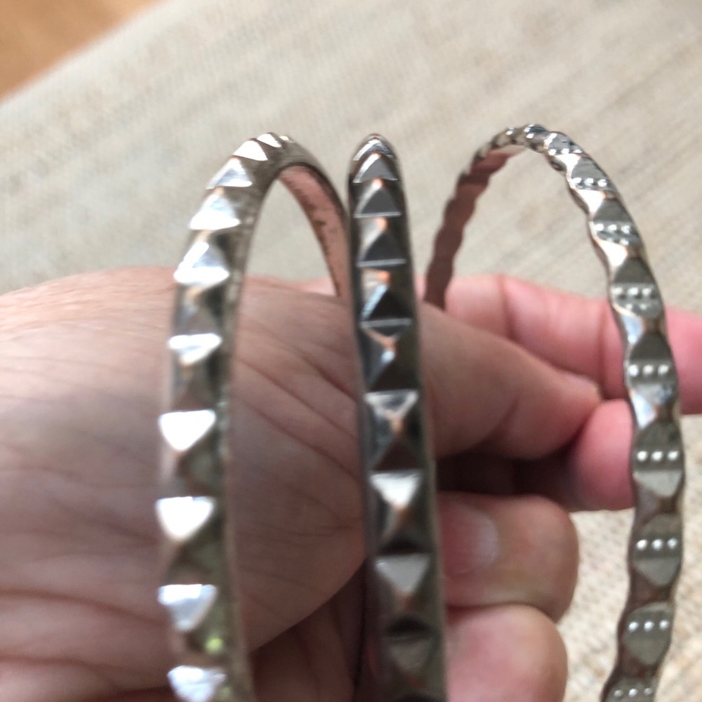 American Eagle Outfitters Silver Pyramid Stud Bangle Set